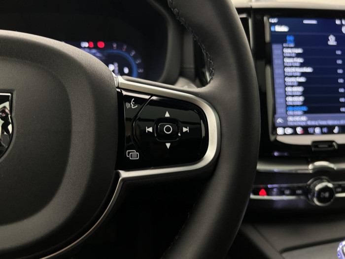 Volvo XC60 B5 AWD ULTRA BLACK EDITION AUT 2.0 Edition