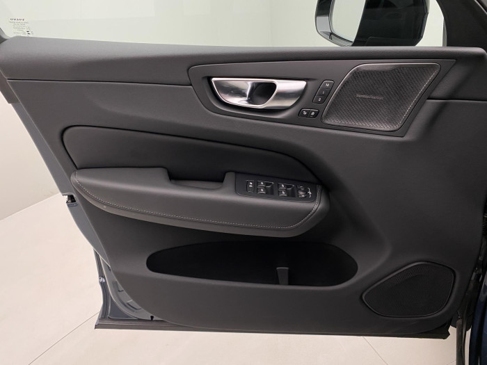 Volvo XC60 B5 AWD DARK PLUS AUT