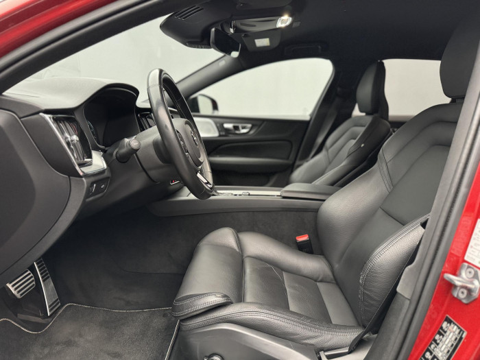 Volvo V60 T6 AWD R-DESIGN POLESTAR