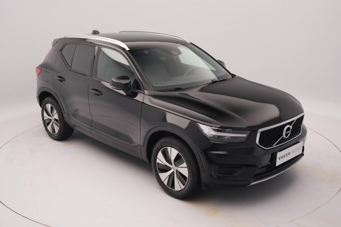 Volvo XC40 T2 MOMENTUM PRO REZERVACE 1.5 Momentum