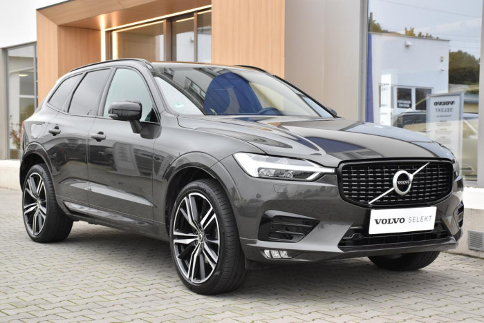 Volvo XC60 B5 AWD R-Design REZERVACE