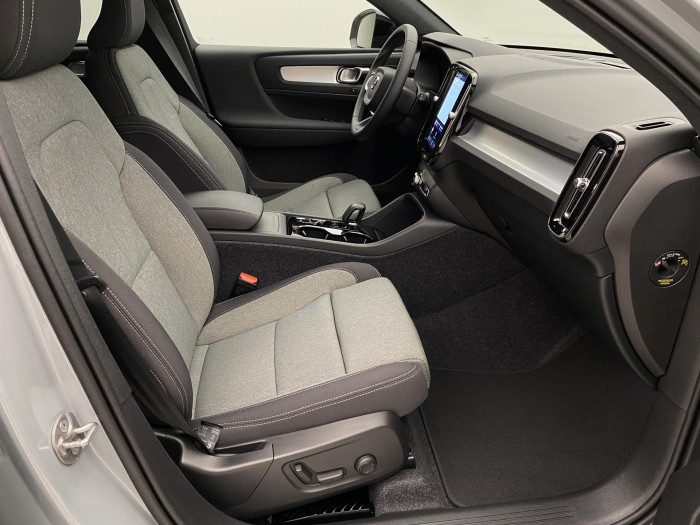 Volvo XC40 B3 AUT DARK PLUS