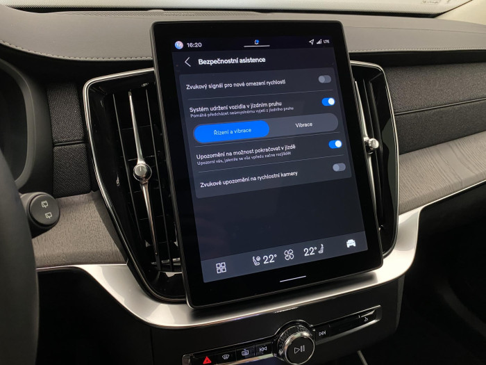 Volvo XC90 T8 AWD RECHARGE DARK PLUS 7m
