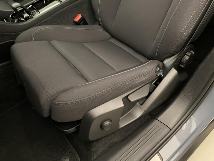 Volvo XC40 CORE SINGLE MOTOR RECHARGE