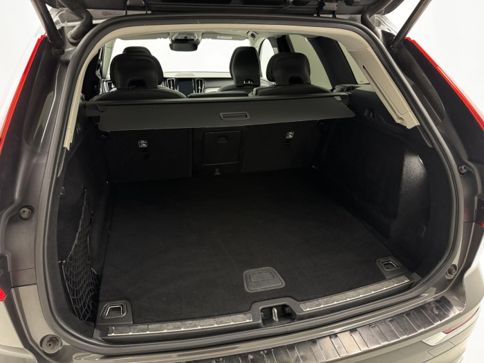 Volvo XC60 B4 AWD INSCRIPTION AUT