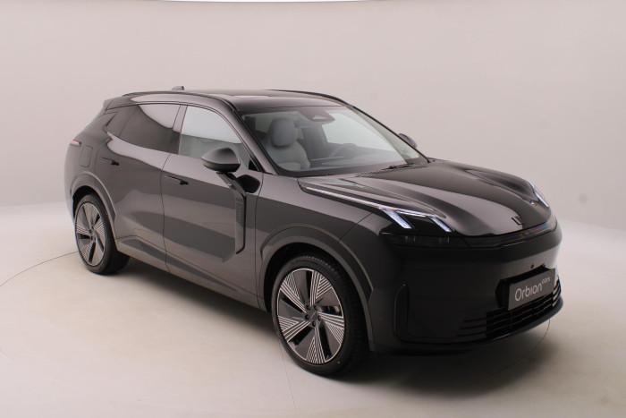 Lynk & Co 08 MORE PHEV