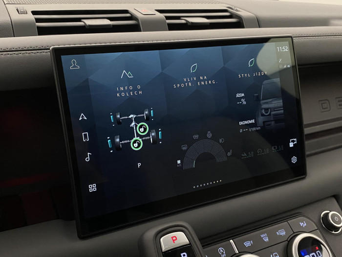 Land Rover Defender 110 D300 X-D HSE REZERVACE 3.0 d d