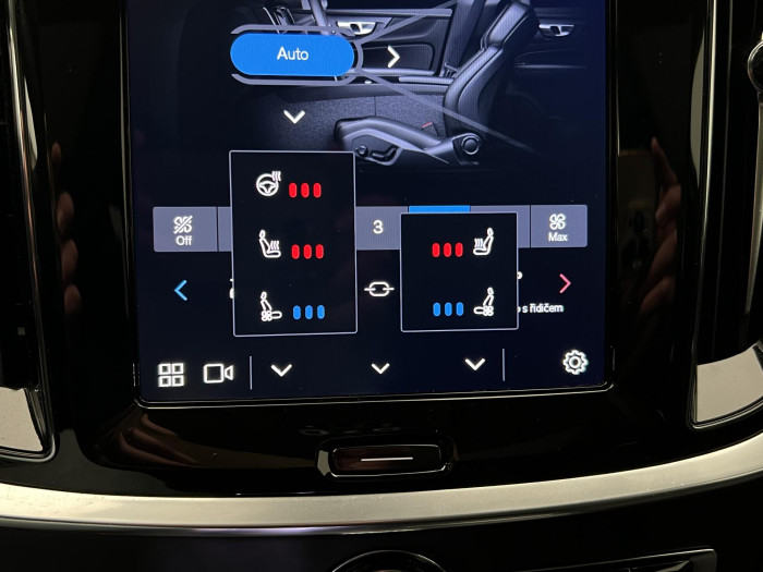 Volvo V60 T6 AWD RECHARGE ULTRA BRIGHT