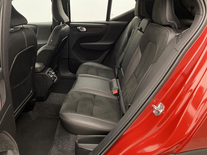 Volvo XC40 B5 AWD R-DESIGN AUT CZ 1.maj.