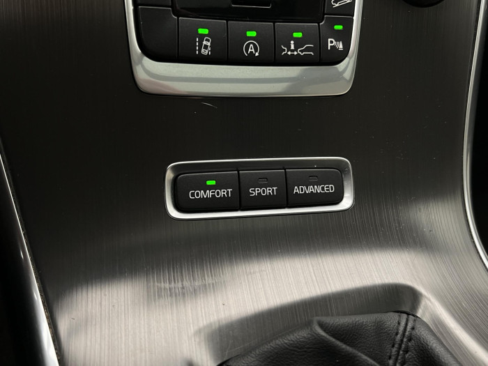 Volvo XC60 D4 AWD SUMMUM 2.4 d Summum