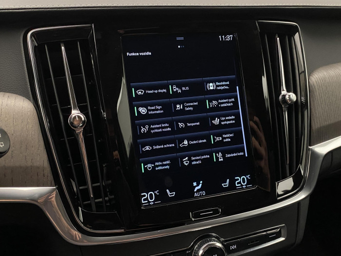 Volvo V90 CC B5 AWD MOMENTUM AUT CZ 2.0 CC CC Momentum