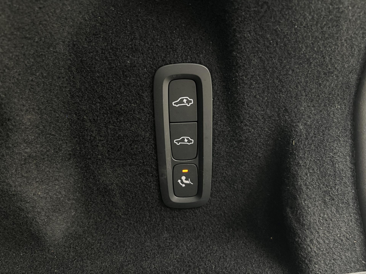 Volvo XC60 B5 AWD INSCRIPTION AUT CZ