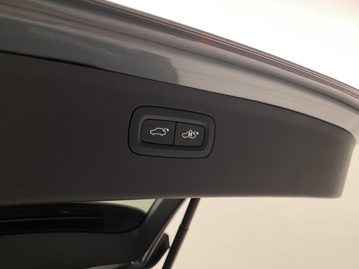 Volvo XC90 D5 AWD INSCRIPTION CZ 1. maj 2.0 d
