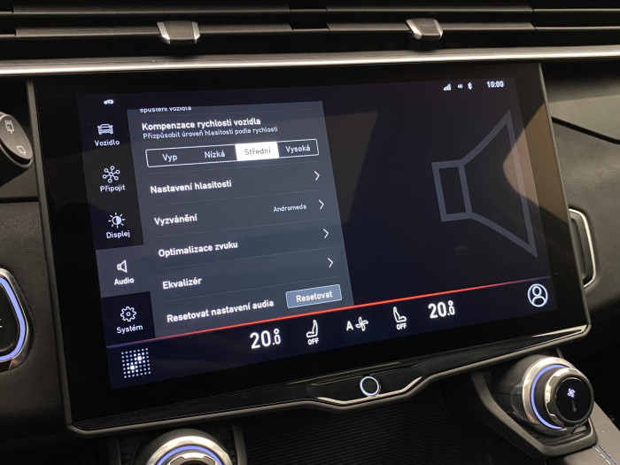 Lynk & Co 01 MORE PHEV