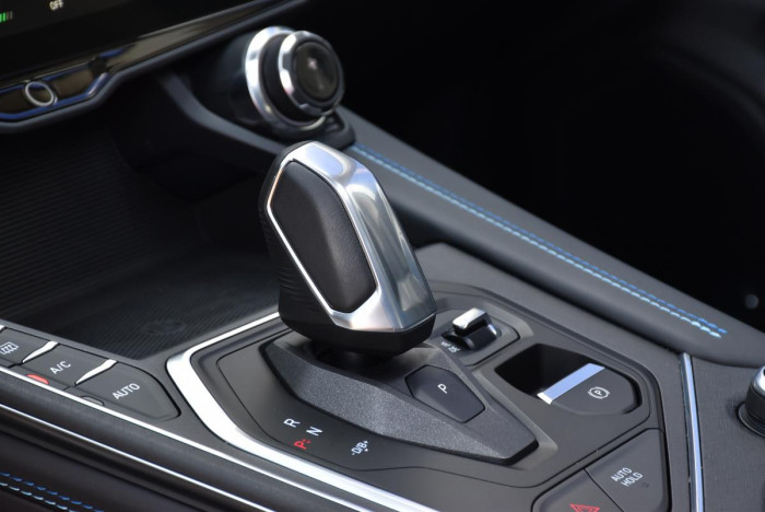 Lynk & Co 01 PHEV DCT AUT 1.maj.