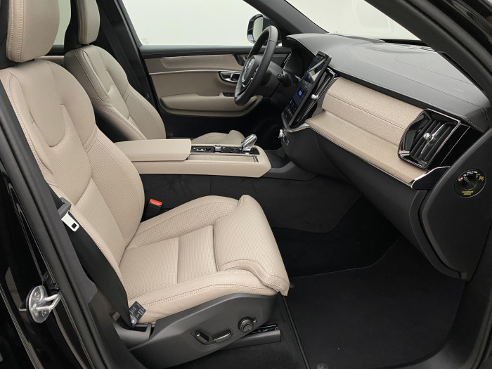 Volvo XC90 T8 AWD RECHARGE BRIGHT PLUS 7m