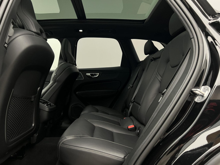 Volvo XC60 B5 AWD BLACK EDITION AUT 1.maj 2.0 Edition