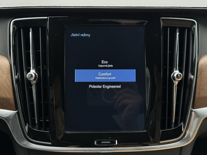 Volvo S90 D5 AWD INSCRIPTION REZERVACE 2.0 d