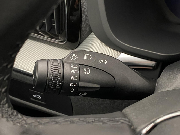 Volvo XC60 B4 AWD DARK PLUS AUT