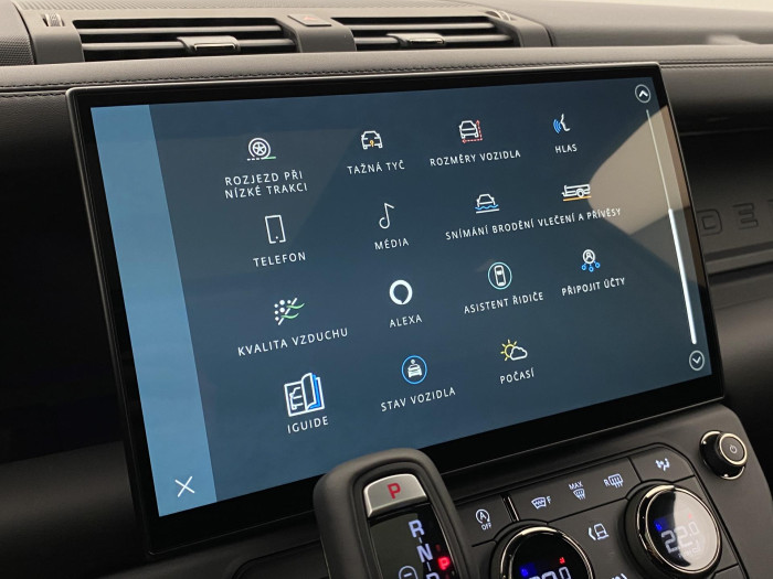 Land Rover Defender OCTA BLACK P635