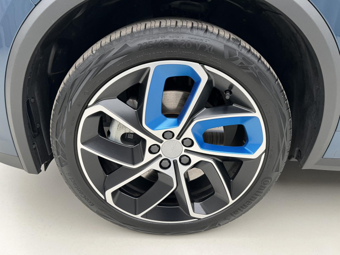 Lynk & Co 01 PHEV DCT AUT