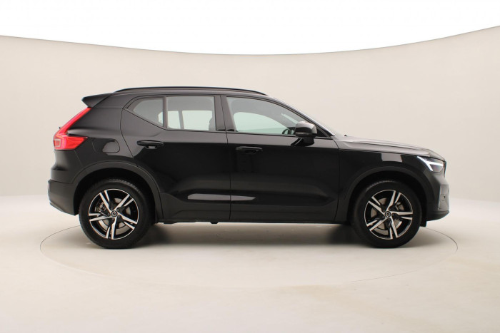 Volvo XC40 B3 DARK PLUS AUT CZ 1.maj