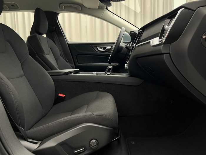 Volvo V60 B4 MOMENTUM AUT 2.0 Momentum