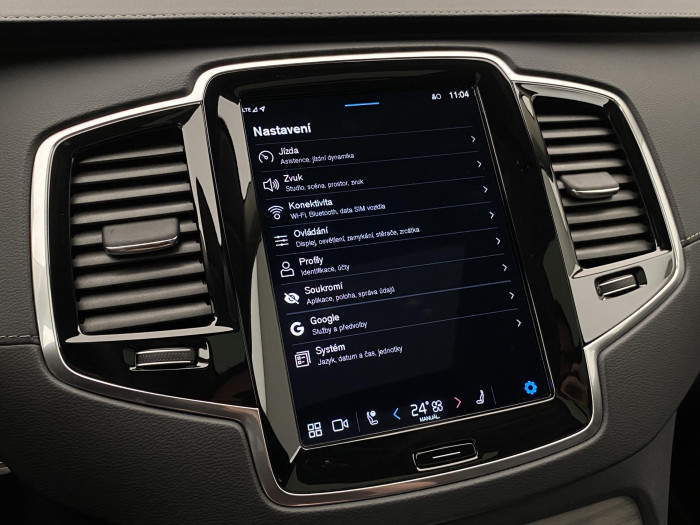 Volvo XC90 B5 AWD PLUS BRIGHT REZERVACE