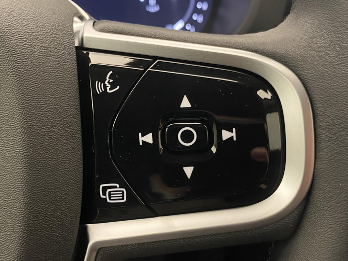 Volvo XC60 B5 AWD AUT DARK PLUS