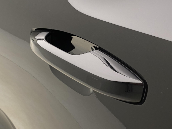 Volvo XC40 B3 DARK PLUS AUT CZ