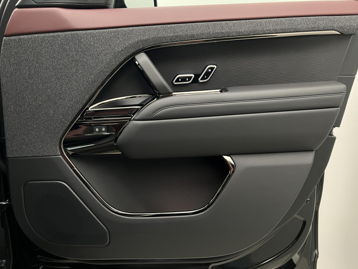 Land Rover Range Rover Sport D300 DYNAMIC HSE AWD Aut 3.0 d Dynamic