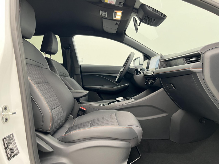 MG MG3 EXCLUSIVE HYBRID+ AUT CZ 1.maj 1.5 Exclusive