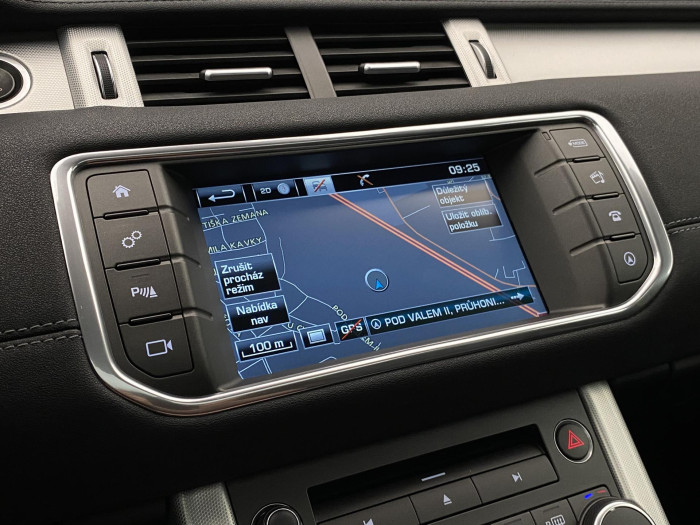 Land Rover Range Rover Evoque 2.0 TD4 DYNAMIC REZERVACE 2.0 TD Dynamic