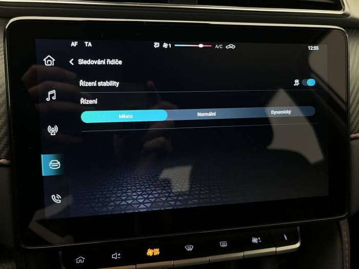 MG ZS 1.5 ESSENTIAL PLUS CZ 1.maj.