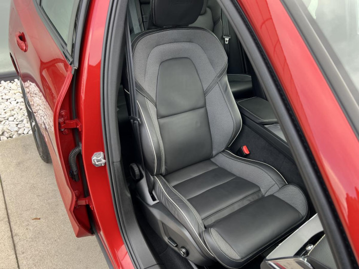 Volvo XC60 D4 R-DESIGN Aut 1.maj. 2.0 d