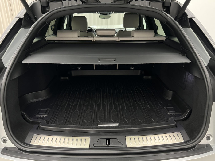 Land Rover Range Rover Velar D275 R-DYNAMIC AWD AUT CZ 3.0 d Dynamic