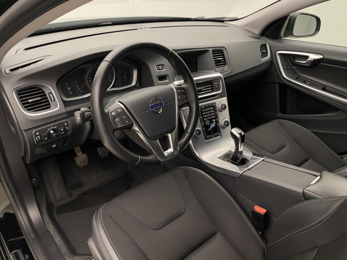 Volvo V60 D3 MOMENTUM CZ 2.0 d Momentum
