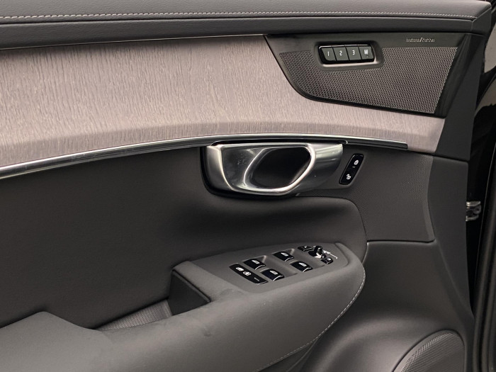 Volvo XC90 T8 AWD RECHARGE DARK PLUS 7m