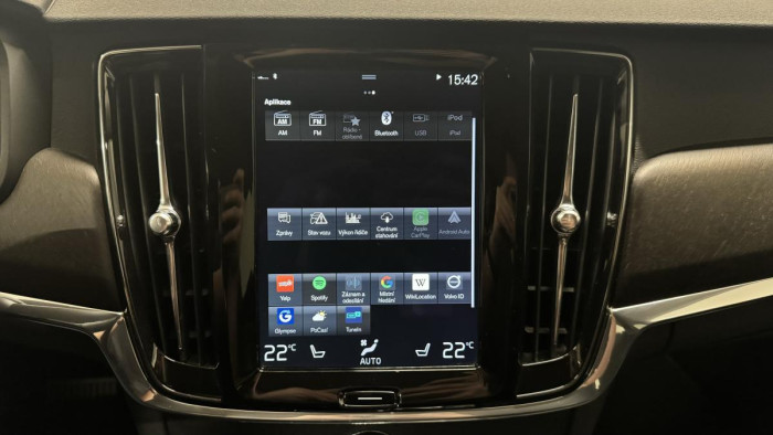 Volvo V90 CROSS COUNTRY T5 REZERVACE
