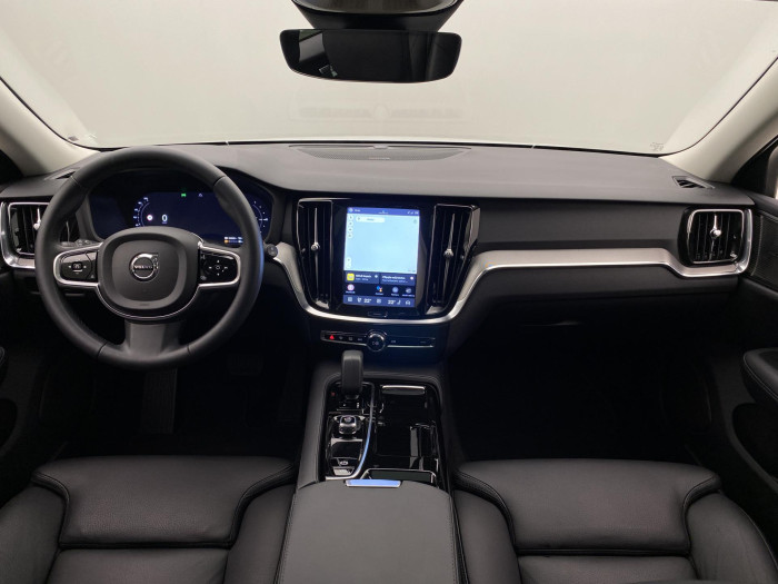 Volvo V60 T8 AWD RECHARGE DARK PLUS CZ
