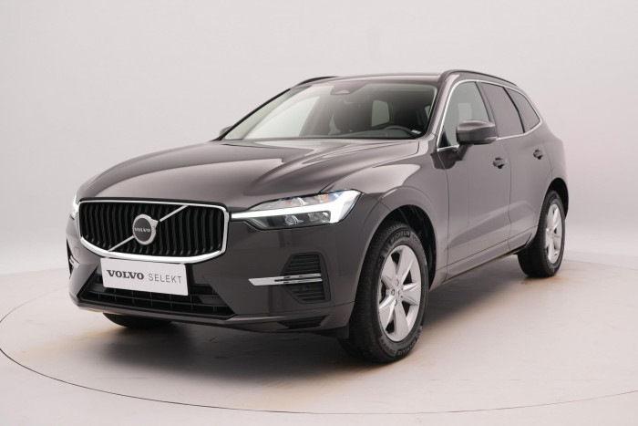 Volvo XC60 B4 AWD CORE 1.maj CZ