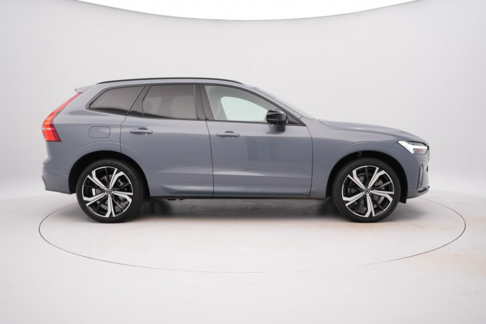 Volvo XC60 B4 AWD PLUS DARK AUT REZERVACE