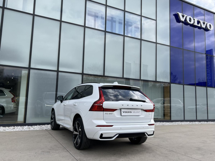 Volvo XC60 T6 AWD R-DESIGN RECHARGE Aut