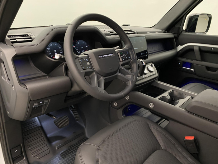 Land Rover Defender 110 D250 X-DYNAMIC SE AWD AUT 3.0 d Dynamic SE