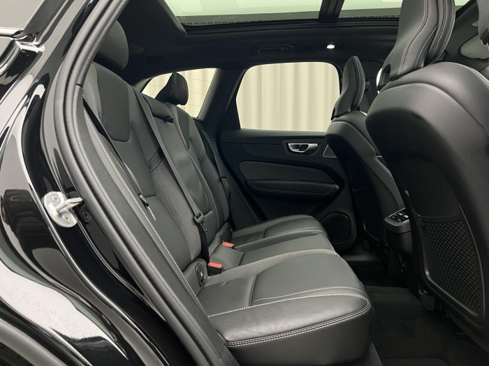 Volvo XC60 B5 AWD ULTRA BLACK EDITION AUT 2.0 Edition