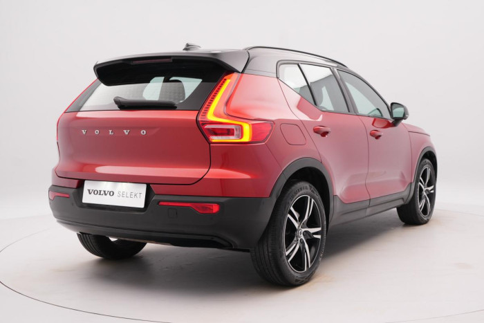 Volvo XC40 B5 AWD R-DESIGN AUT