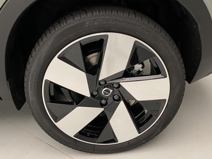 Volvo XC40 PURE ELECTRIC RECHARGE PLUS Plus