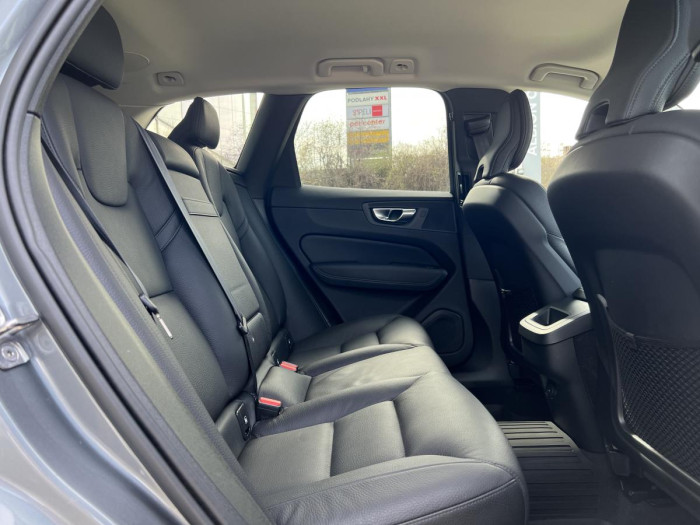 Volvo XC60 B4 MOMENTUM Aut 1.maj. 2.0 Momentum