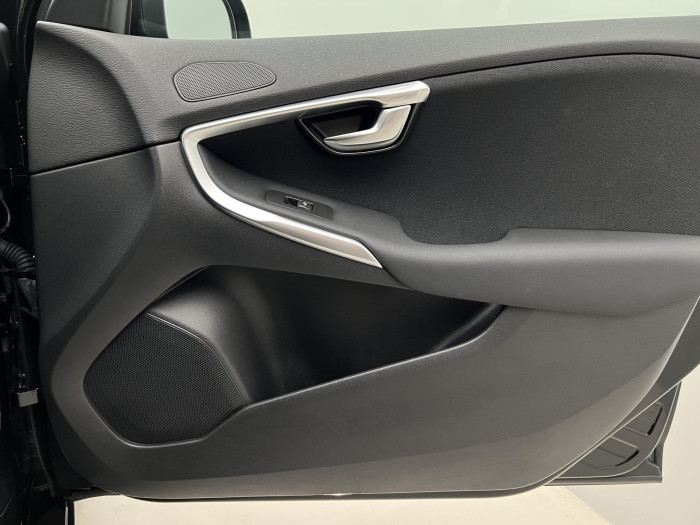 Volvo V40 D4 MOMENTUM AUT 2.0 d Momentum