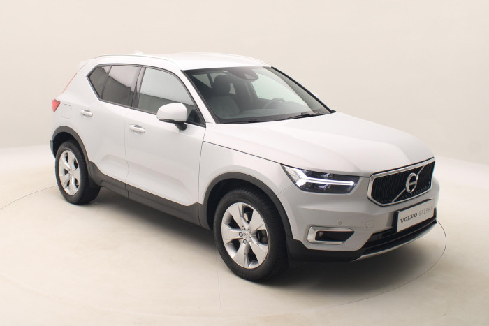 Volvo XC40 B4 MOMENTUM PRO AUT CZ 1.maj 2.0 Momentum